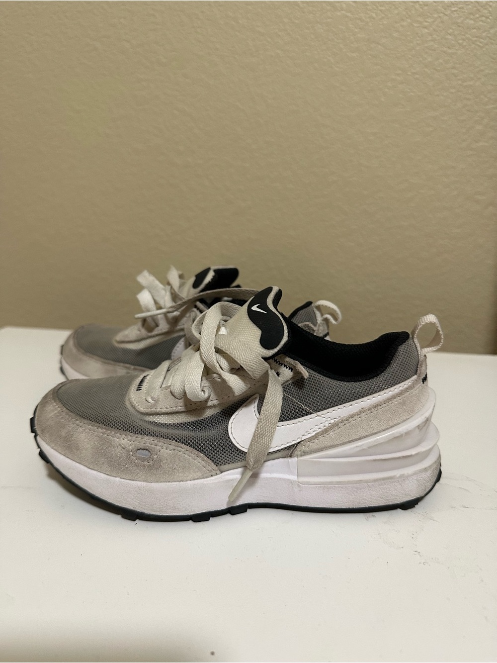 EASILY WASHABLE | Kid’s Nike Waffle One |  Gray and White Platform Sneakers